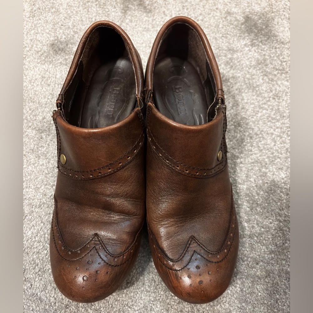 Born Classic Brown Leather women’s booties